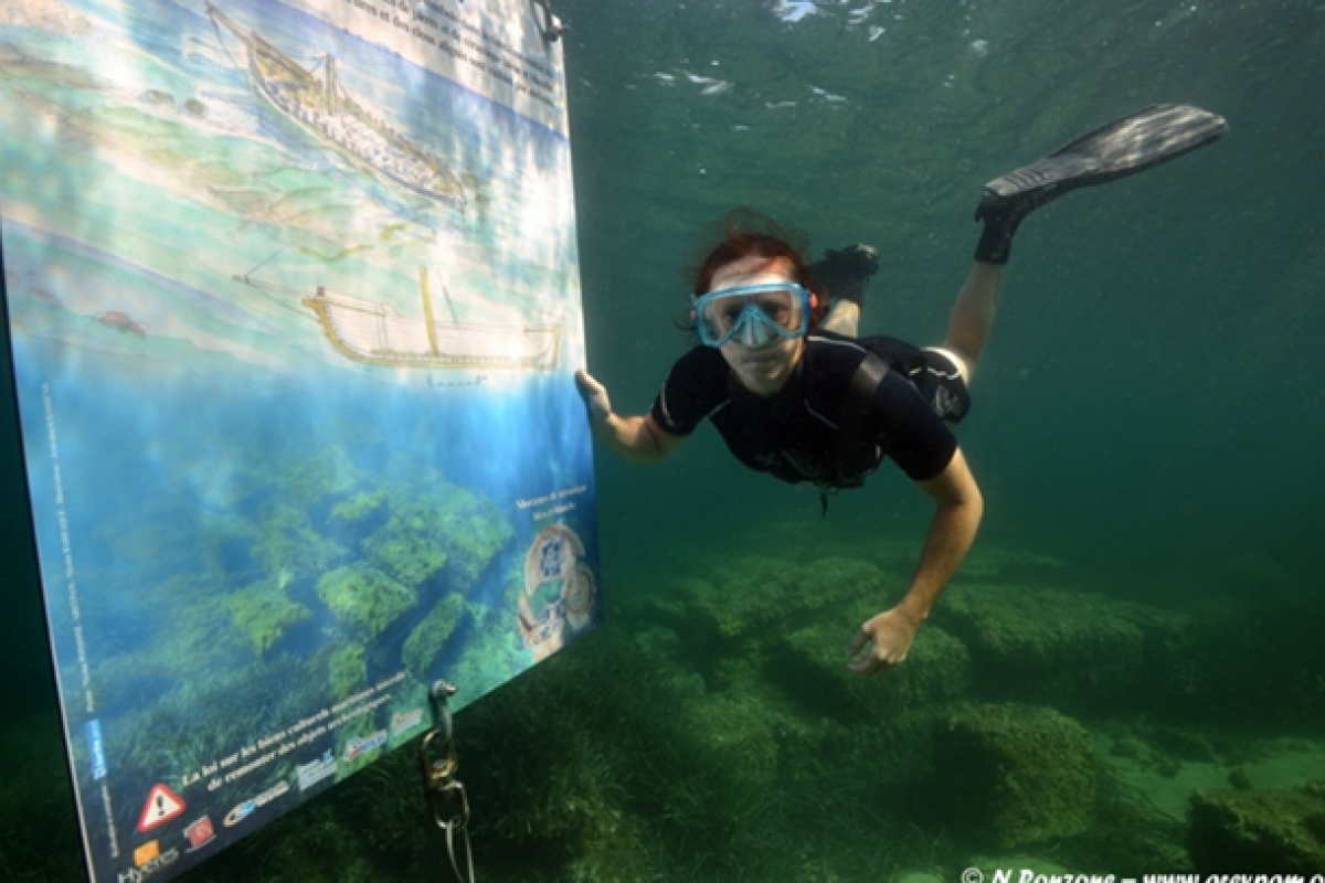 Randonnée Palmée / Snorkeling sur le sentier archéologique d'Olbia